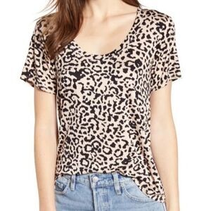 Socialite woman’s M Leopard Scoop neck blouse